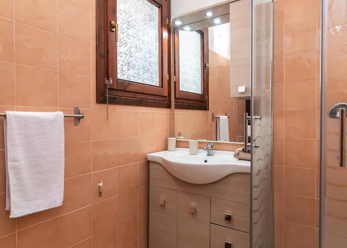 Trilo Gerrei 2 Few Minutes From The Sea - Happy פורטו סן פאולו