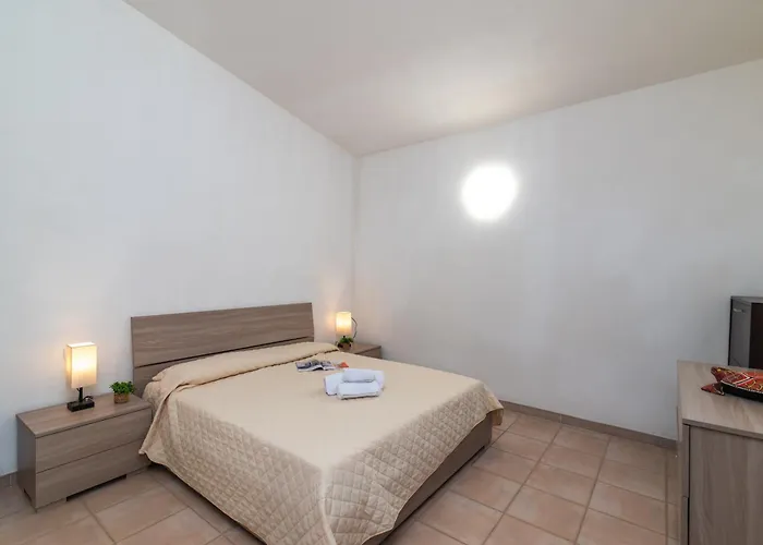 Trilo Gerrei 2 Few Minutes From The Sea - Happy