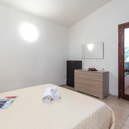 Trilo Gerrei 2 Few Minutes From The Sea - Happy